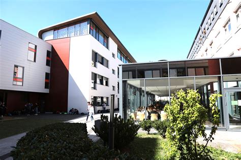 lycée chanel thionville|Collège et Lycée Privés Saint Pierre Chanel.